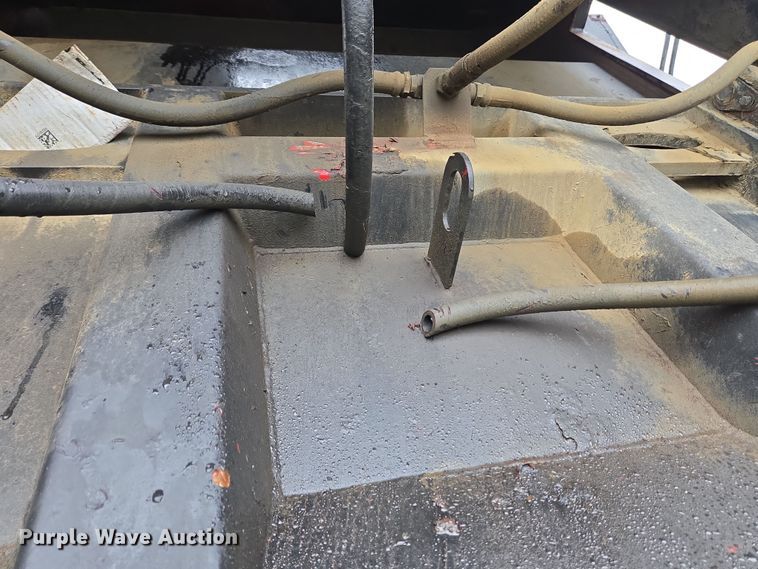 image for item YA0339 2004 International 4300 refuse truck