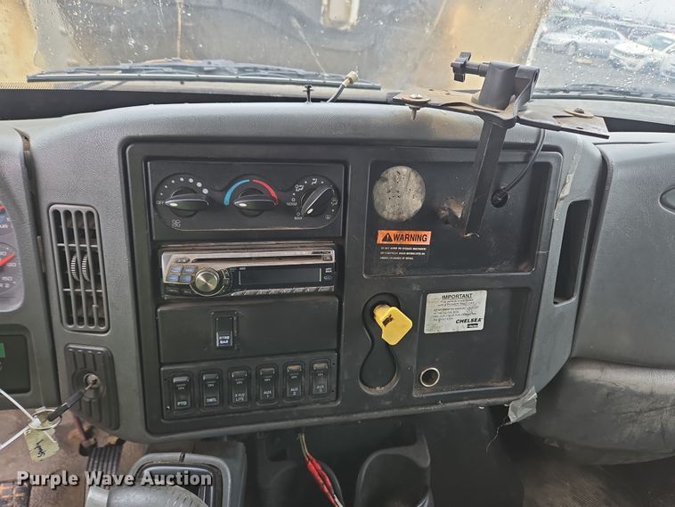 image for item YA0339 2004 International 4300 refuse truck