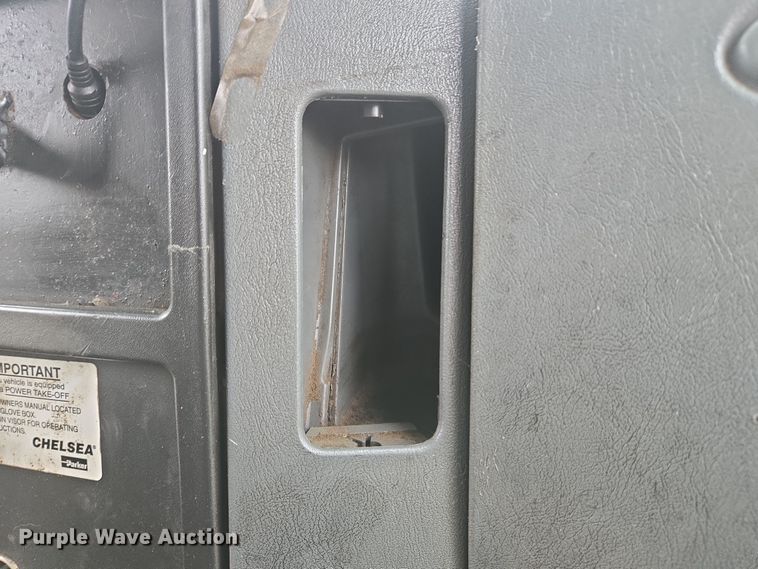 image for item YA0339 2004 International 4300 refuse truck