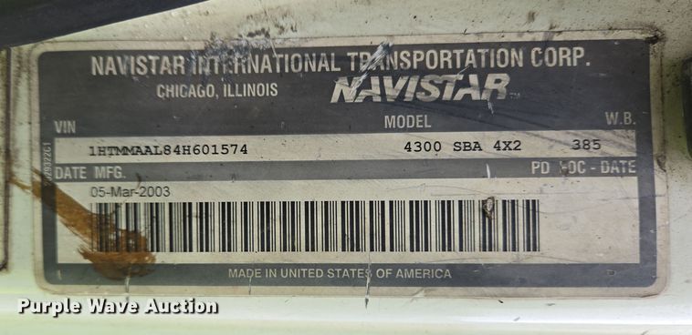 image for item YA0339 2004 International 4300 refuse truck