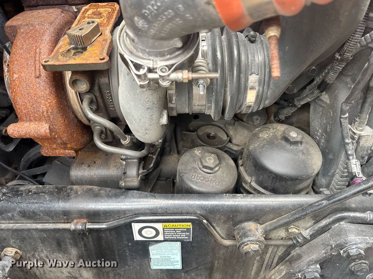 image for item YA0412 2019 Kenworth T680 semi truck