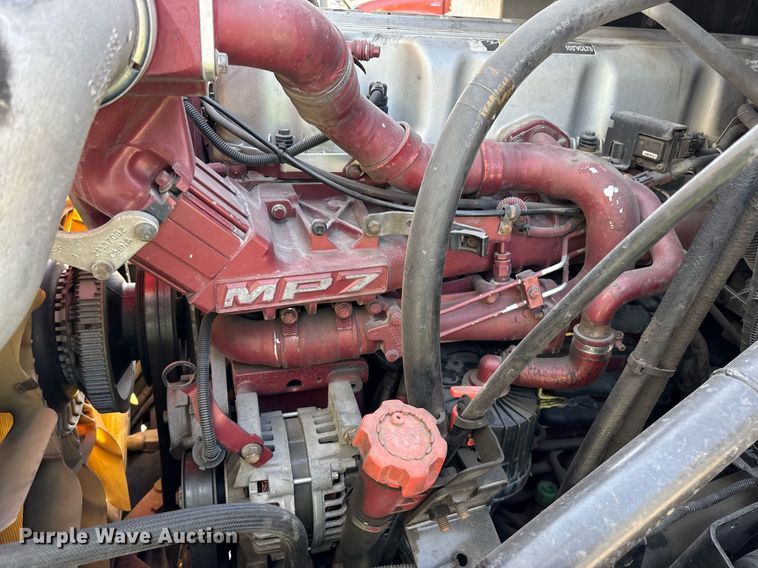 image for item YA0495 2011 Mack CXU613 semi truck