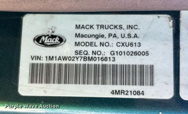 image for item YA0495 2011 Mack CXU613 semi truck