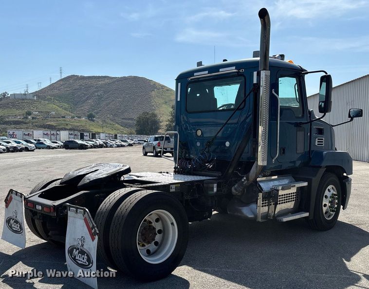 image for item YA0496 2019 Mack AN42T semi truck