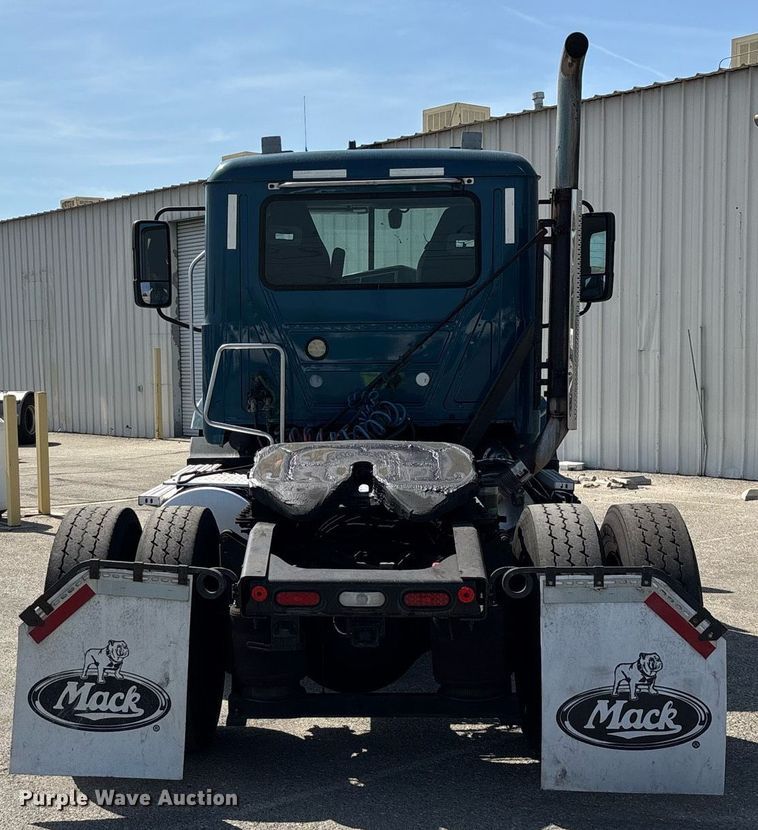 image for item YA0496 2019 Mack AN42T semi truck