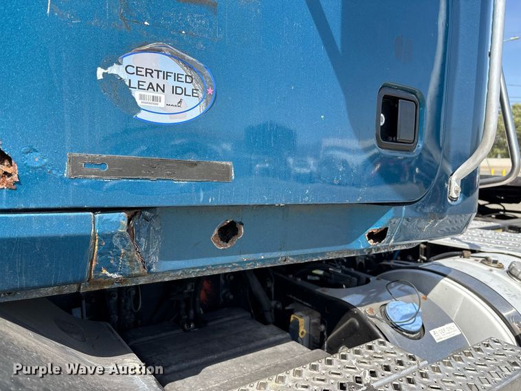 image for item YA0496 2019 Mack AN42T semi truck