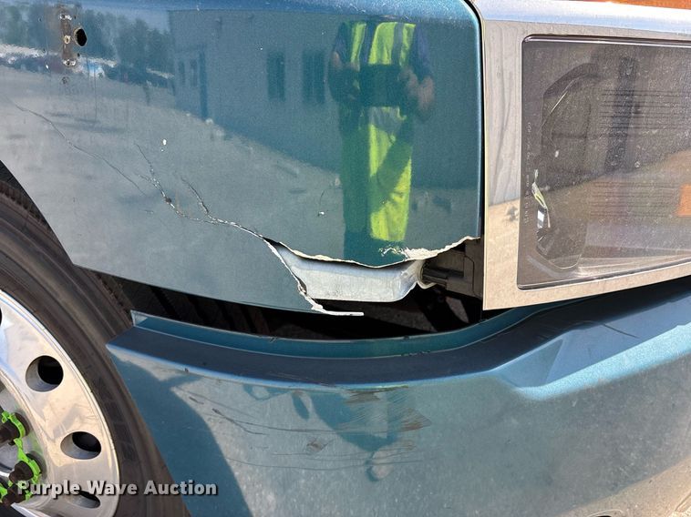 image for item YA0496 2019 Mack AN42T semi truck