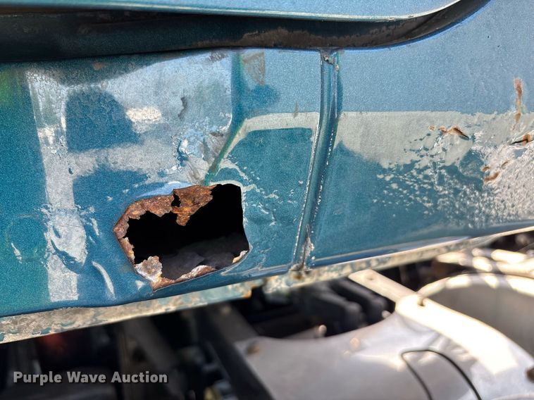 image for item YA0496 2019 Mack AN42T semi truck