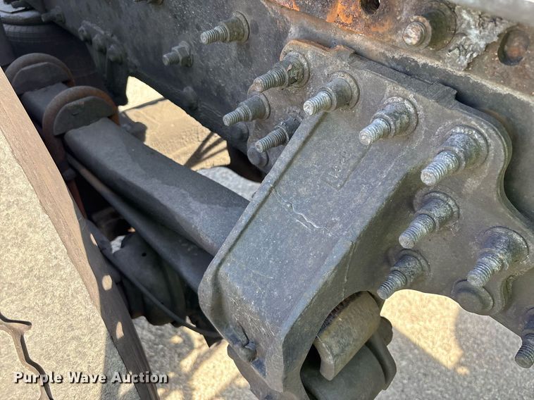 image for item YA0496 2019 Mack AN42T semi truck