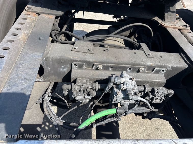 image for item YA0496 2019 Mack AN42T semi truck