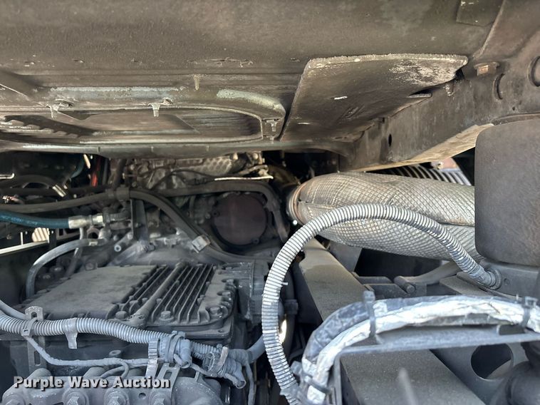 image for item YA0496 2019 Mack AN42T semi truck