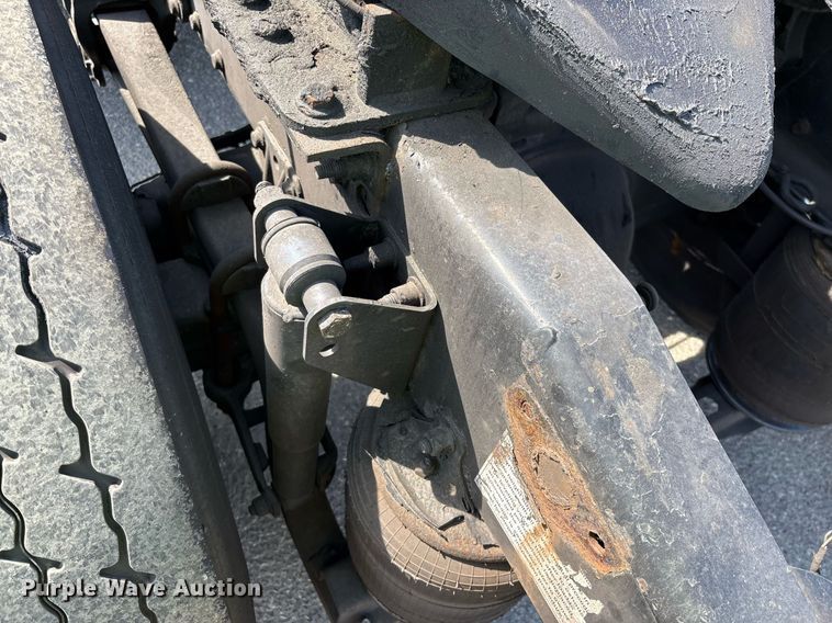 image for item YA0496 2019 Mack AN42T semi truck