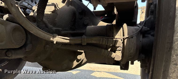 image for item YA0496 2019 Mack AN42T semi truck