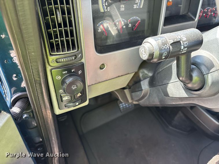 image for item YA0496 2019 Mack AN42T semi truck