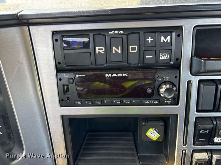 image for item YA0496 2019 Mack AN42T semi truck