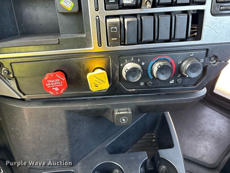 image for item YA0496 2019 Mack AN42T semi truck