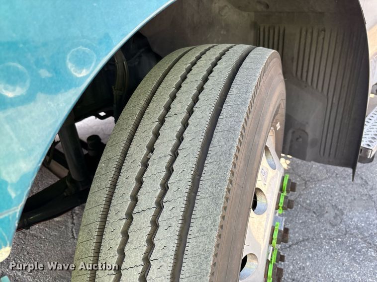 image for item YA0496 2019 Mack AN42T semi truck