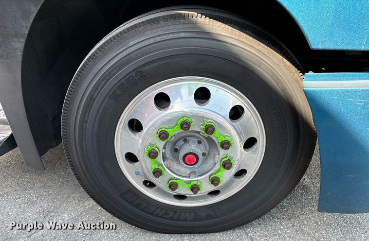 image for item YA0496 2019 Mack AN42T semi truck