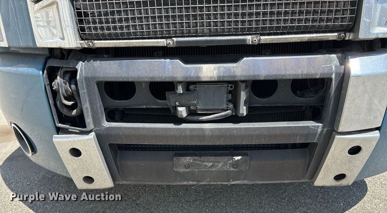 image for item YA0497 2019 Mack AN42T semi truck