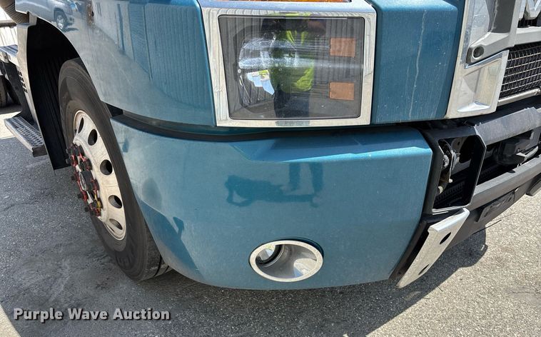 image for item YA0497 2019 Mack AN42T semi truck