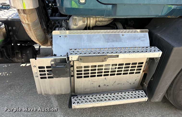 image for item YA0497 2019 Mack AN42T semi truck