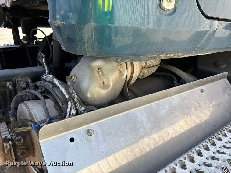 image for item YA0497 2019 Mack AN42T semi truck