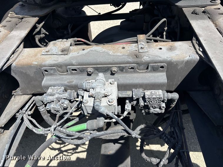 image for item YA0497 2019 Mack AN42T semi truck