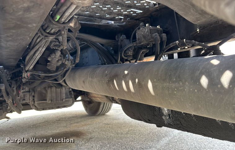 image for item YA0497 2019 Mack AN42T semi truck