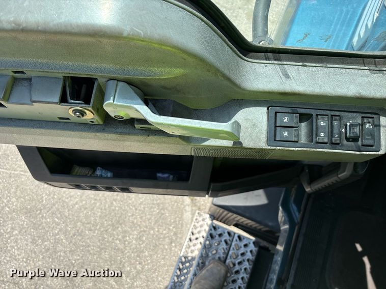 image for item YA0497 2019 Mack AN42T semi truck