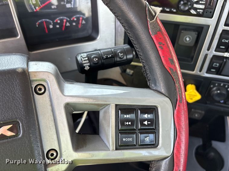 image for item YA0497 2019 Mack AN42T semi truck