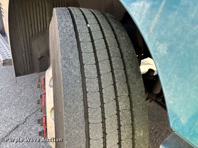 image for item YA0497 2019 Mack AN42T semi truck