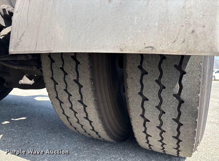 image for item YA0497 2019 Mack AN42T semi truck