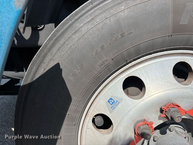 image for item YA0497 2019 Mack AN42T semi truck