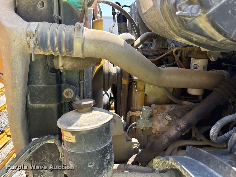 image for item YA0520 2004 Sterling L7500 fuel / lube truck