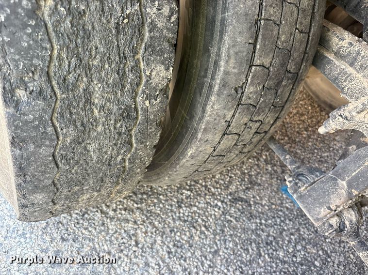 image for item YA0520 2004 Sterling L7500 fuel / lube truck