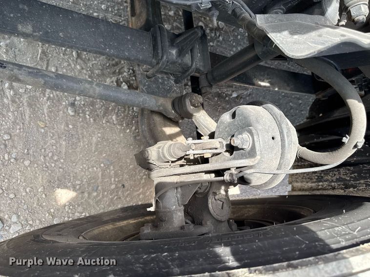 image for item YA0524 2020 Freightliner Cascadia 126 semi truck