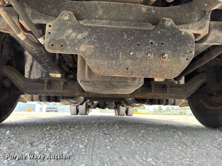 image for item YA0524 2020 Freightliner Cascadia 126 semi truck