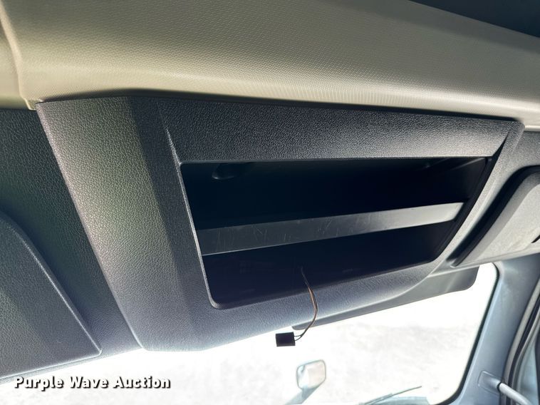 image for item YA0524 2020 Freightliner Cascadia 126 semi truck