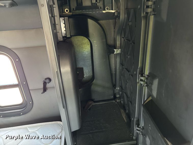 image for item YA0524 2020 Freightliner Cascadia 126 semi truck