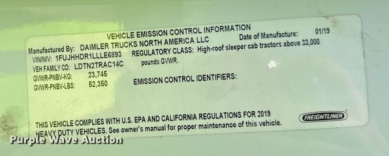 image for item YA0524 2020 Freightliner Cascadia 126 semi truck