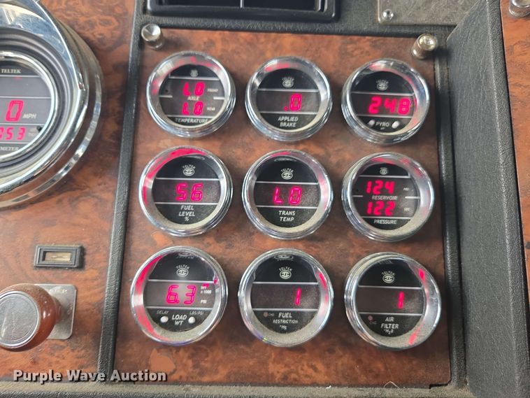 image for item YA0571 2000 Kenworth W900 semi truck