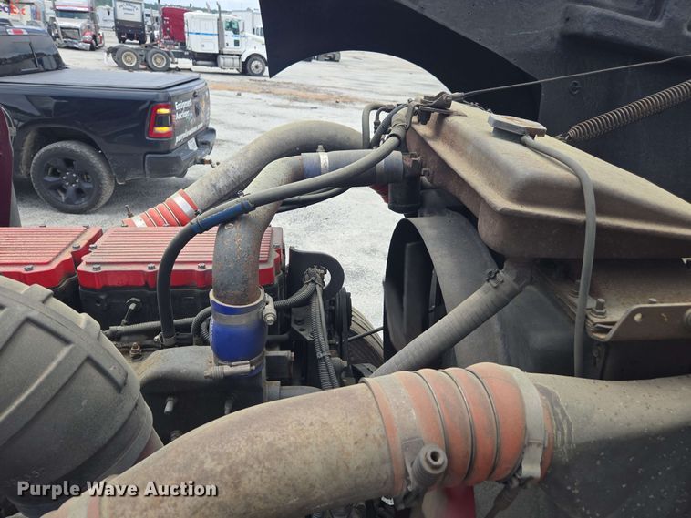 image for item YA0571 2000 Kenworth W900 semi truck