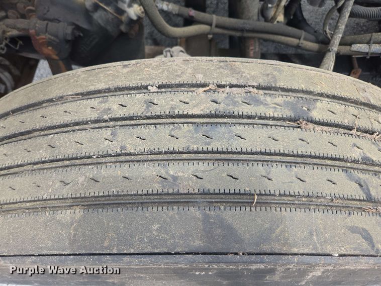 image for item YA0571 2000 Kenworth W900 semi truck