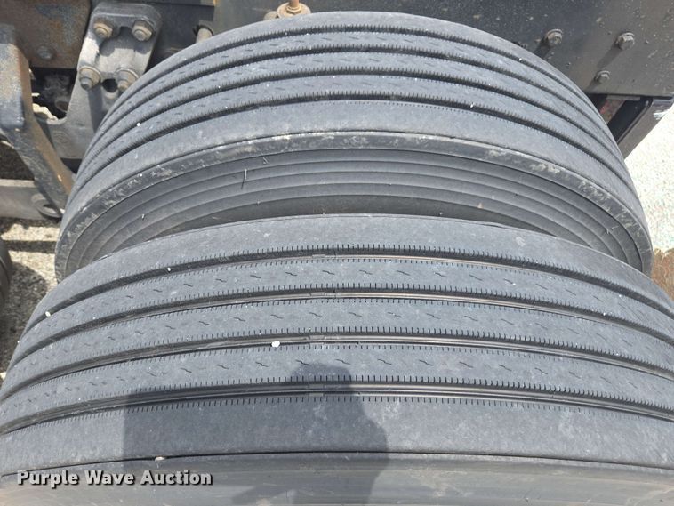 image for item YA0571 2000 Kenworth W900 semi truck