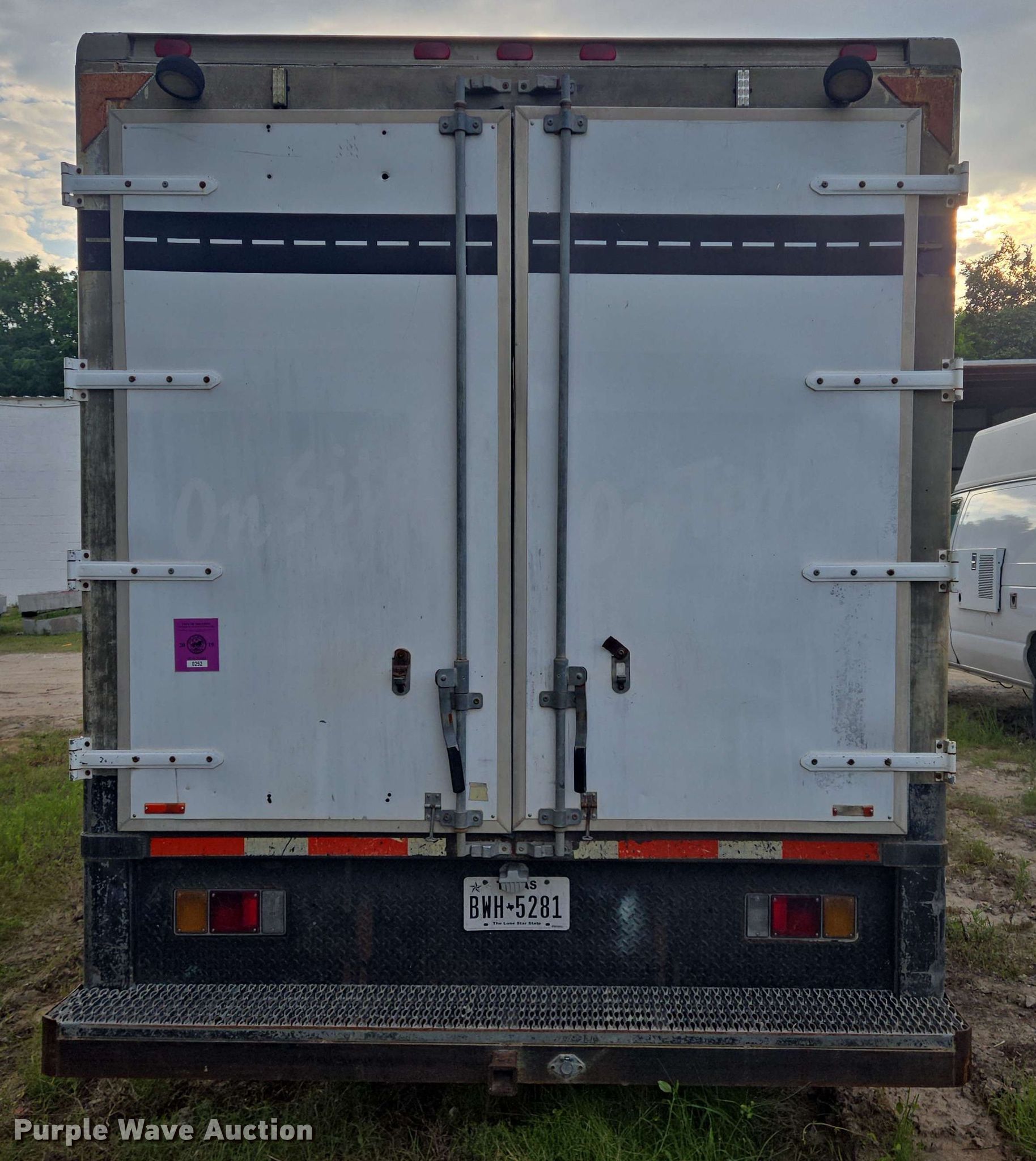 1999 Isuzu NPR box truck in Pasadena, TX | Item DT4858 sold