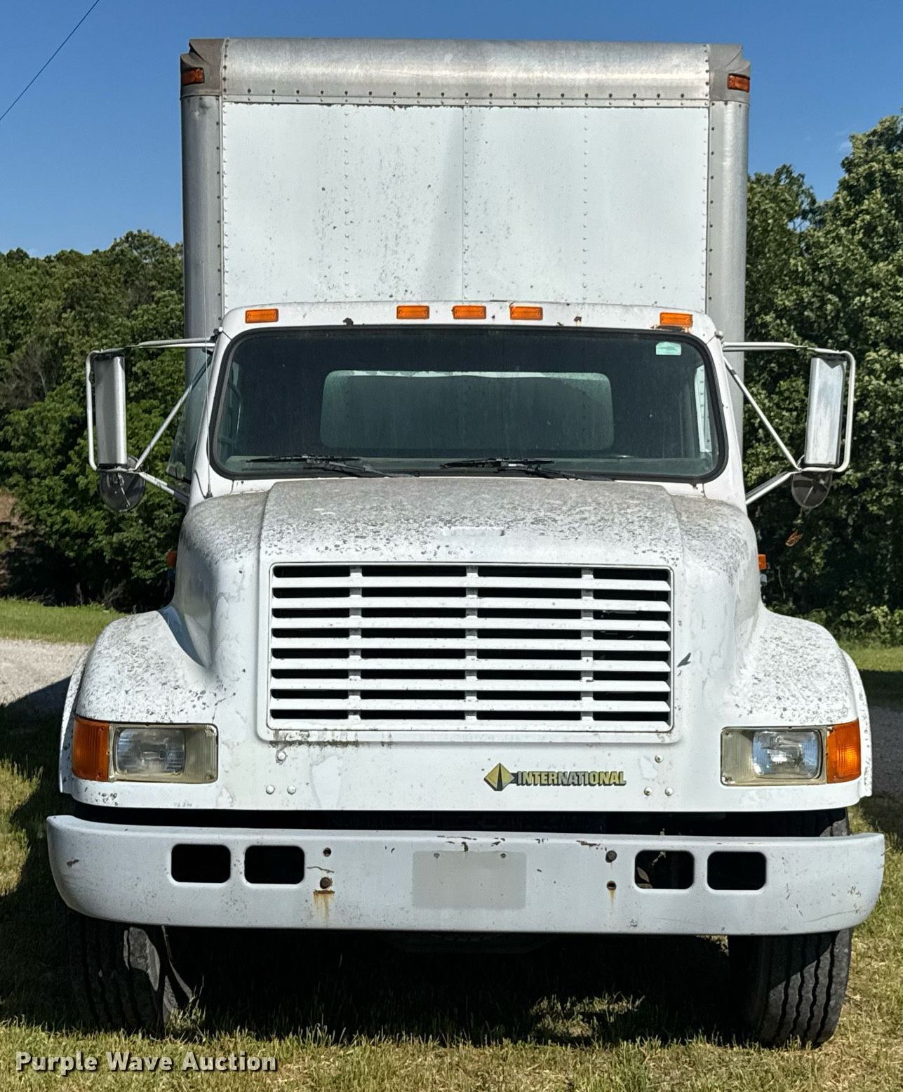 洋書 INTERNATIONAL TRUCKS 1992 International 4700 box truck in Jay, OK | Item DU9146