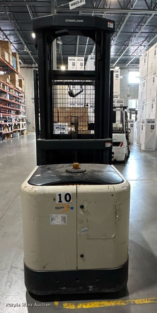 image for item DH9971 2016 Crown SP3520-30 order picker