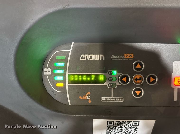 image for item DH9971 2016 Crown SP3520-30 order picker