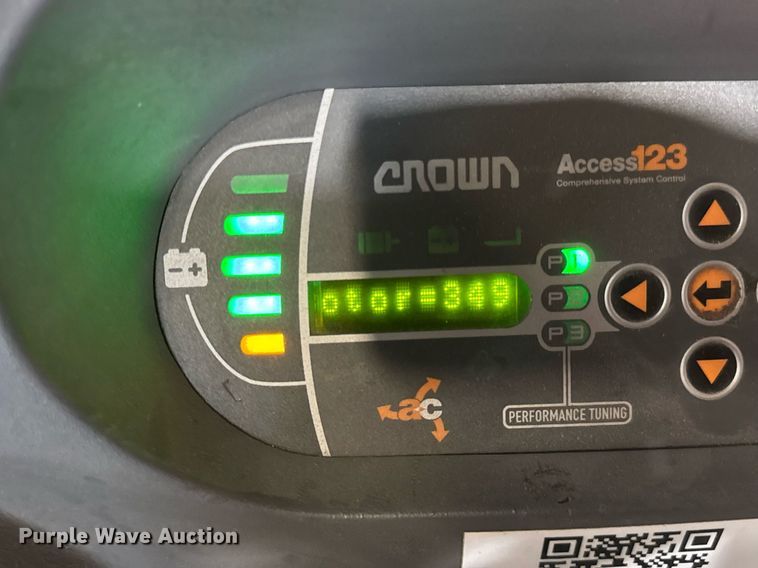 image for item DH9971 2016 Crown SP3520-30 order picker