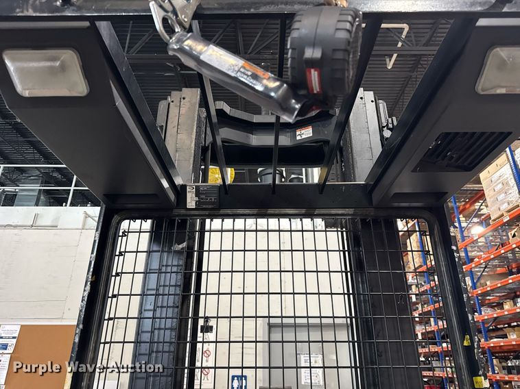 image for item DH9971 2016 Crown SP3520-30 order picker